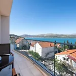 Apartment With Parking Space Mastrinka, Ciovo - 24727 *