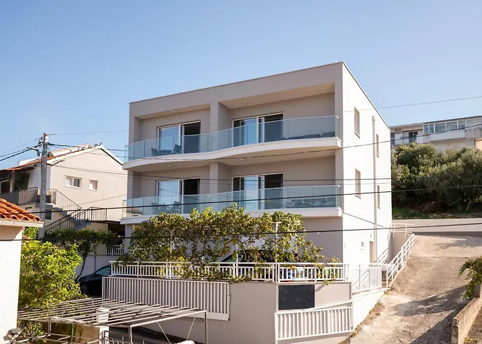 公寓 With Parking Space Mastrinka, Ciovo - 24727