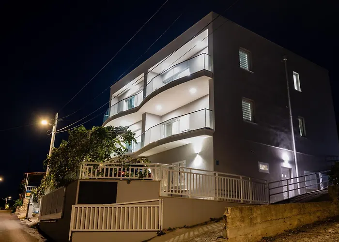 Apartmán With Parking Space Mastrinka, Ciovo - 24727 Trogir